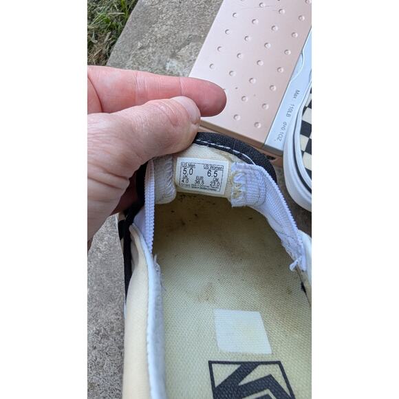 Vans Classic Checkerboard Slip-On Sneakers Mens 5 Womens Sz 6.5 Cream Black - Picture 5 of 5